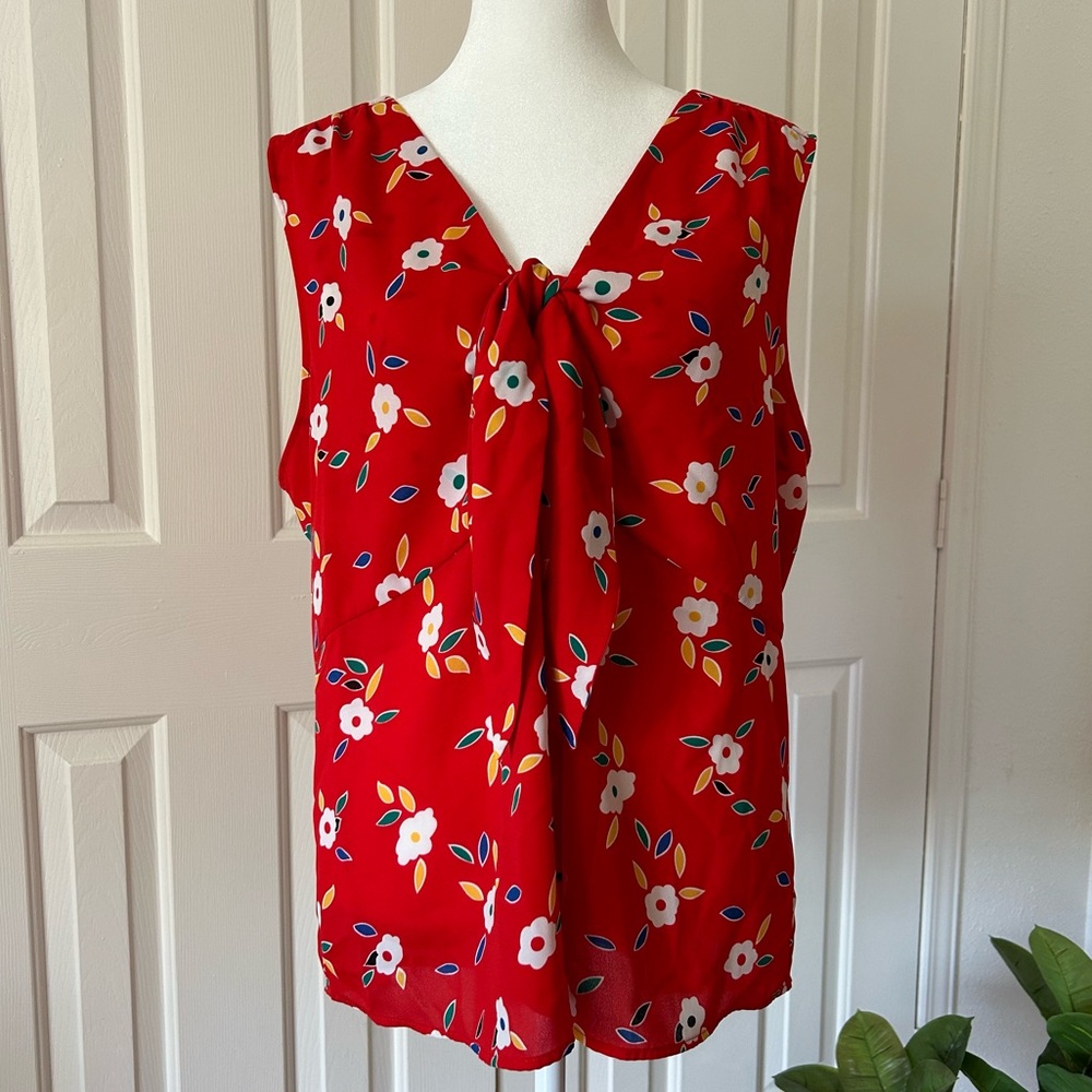 CAbi - Tied-Up Top - Red Floral Sleeveless  - Women’s Size Large